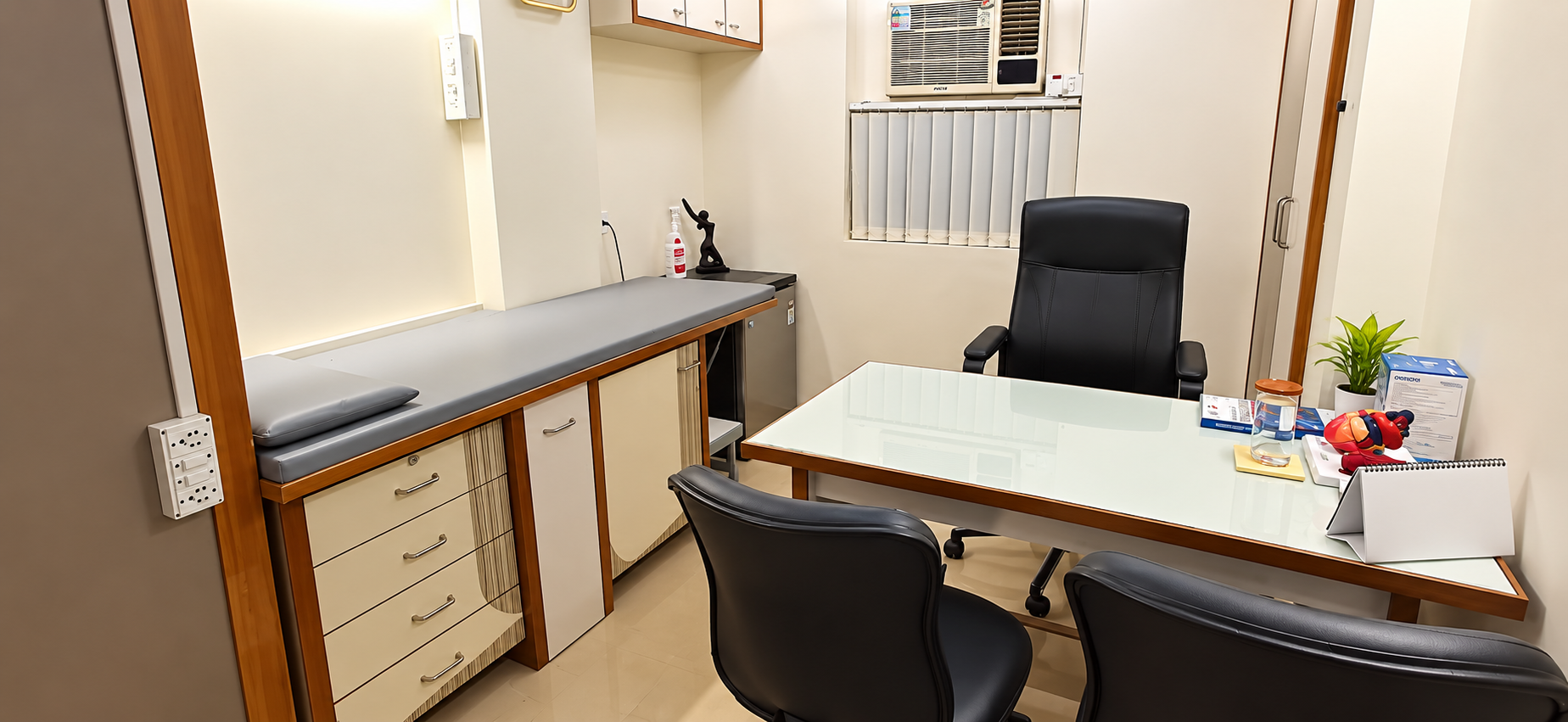 Dr. Garje Ayurved Mumbai Clinic - Dadar West Consultation Room