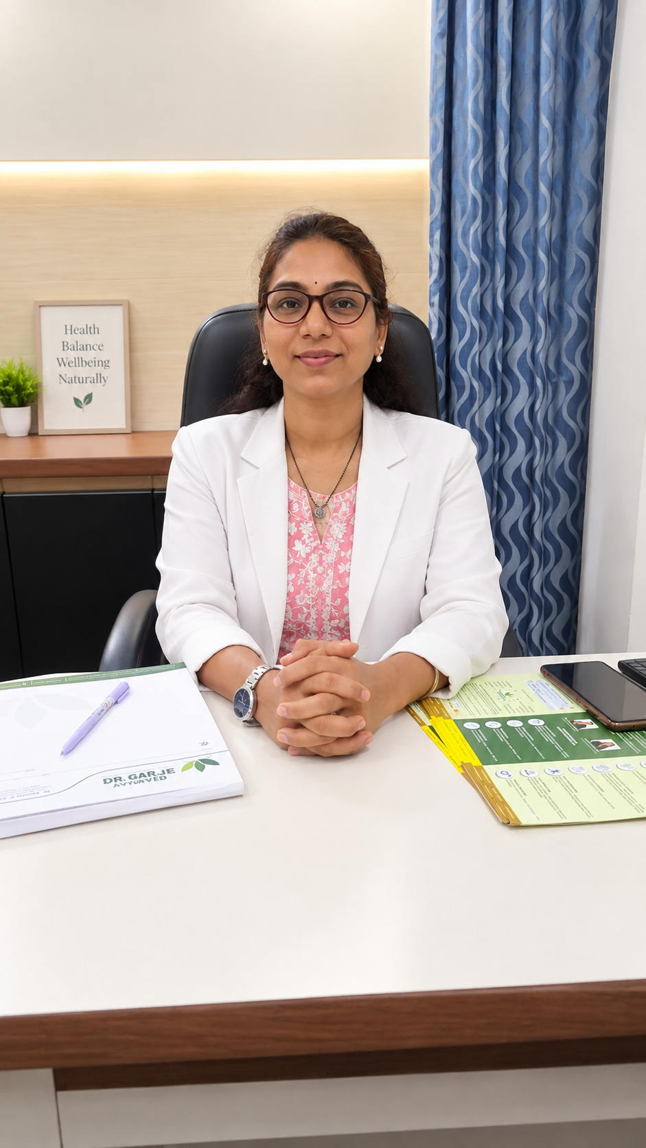Dr. Seema Garje at Dr. Garje Ayurved Mumbai Clinic